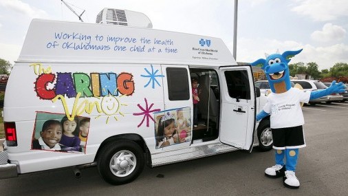Las clínicas móviles Oklahoma Caring Vans ofrecen vacunas gratuitas