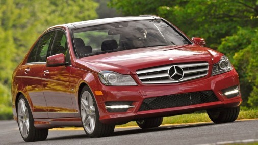 Cuáles son los vehículos con más retiros y revisiones problemáticos