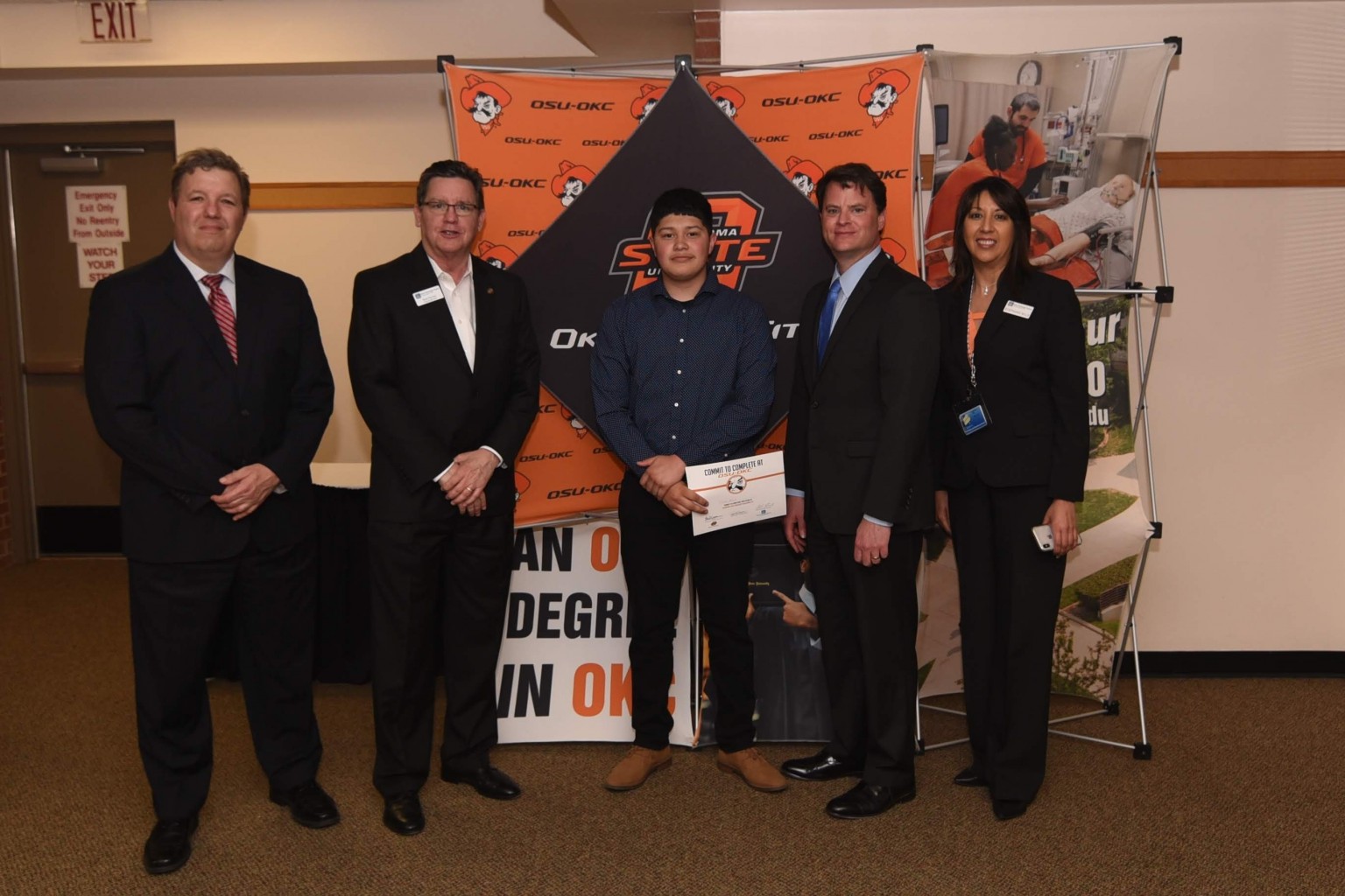 Metro Tech y OSU OKC Entregan Beca Inaugural “Dr. Dennis Portis III”