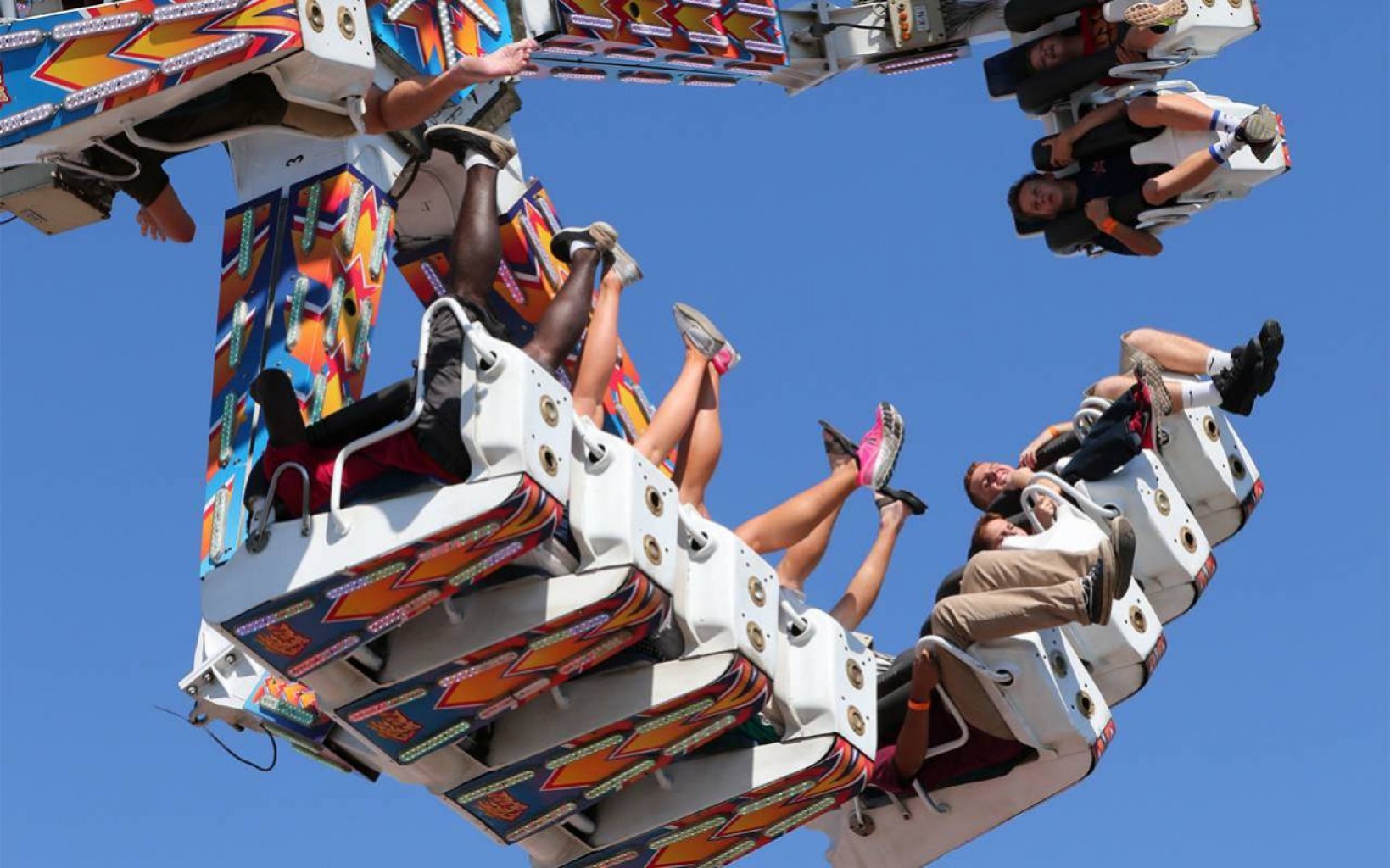 Instruyendo y trabajando con los Proveedores de Servicios de Alimentos En La Feria Estatal 