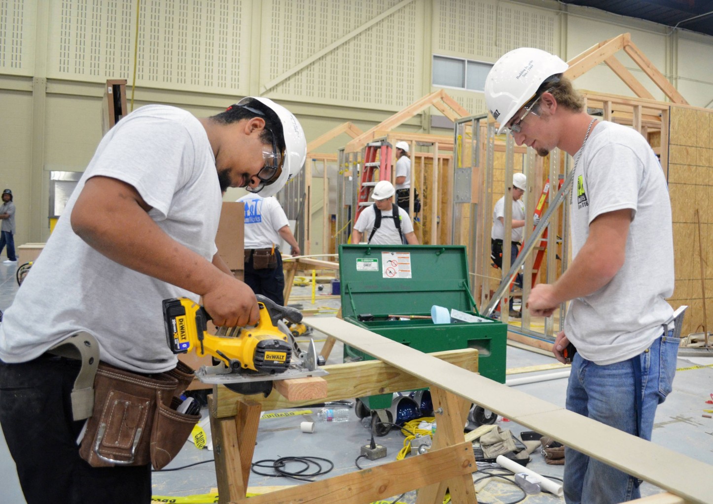 “Octubre Mes de las carreras de construcción”!