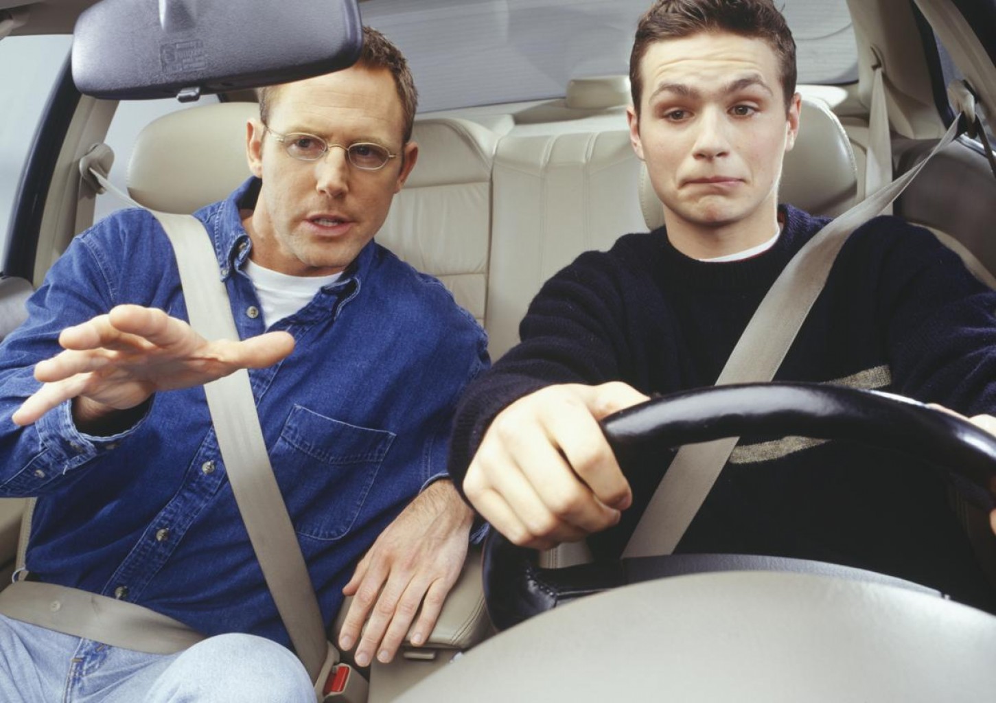 Porque muchos Padres no hacen cumplir las Leyes de Seguridad vial a sus hijos?