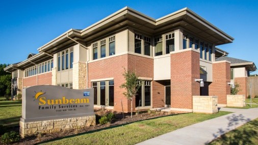 Servicios para la familia “Sunbeam” busca voluntarios  para el programa de acompañante para Tercera Edad