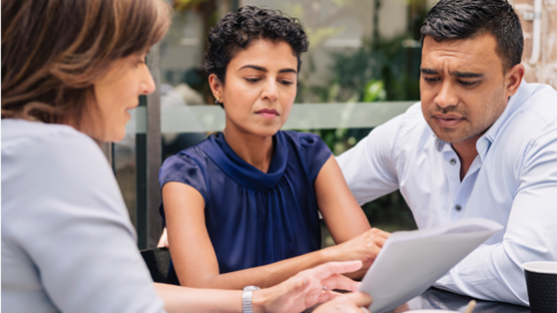 Hispanics’ Consumer Confidence Drops  Slightly in First Quarter as Political Divisions Show in Economic Expectations