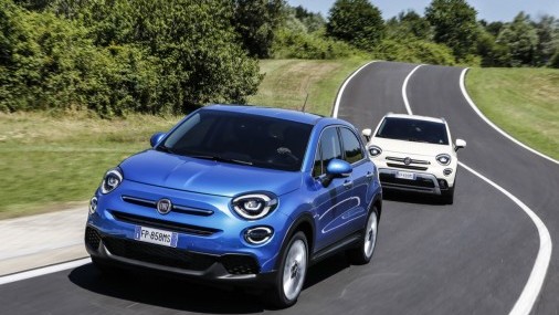 Los dos autos que nacen juntos pero se venden diferentes y por separado