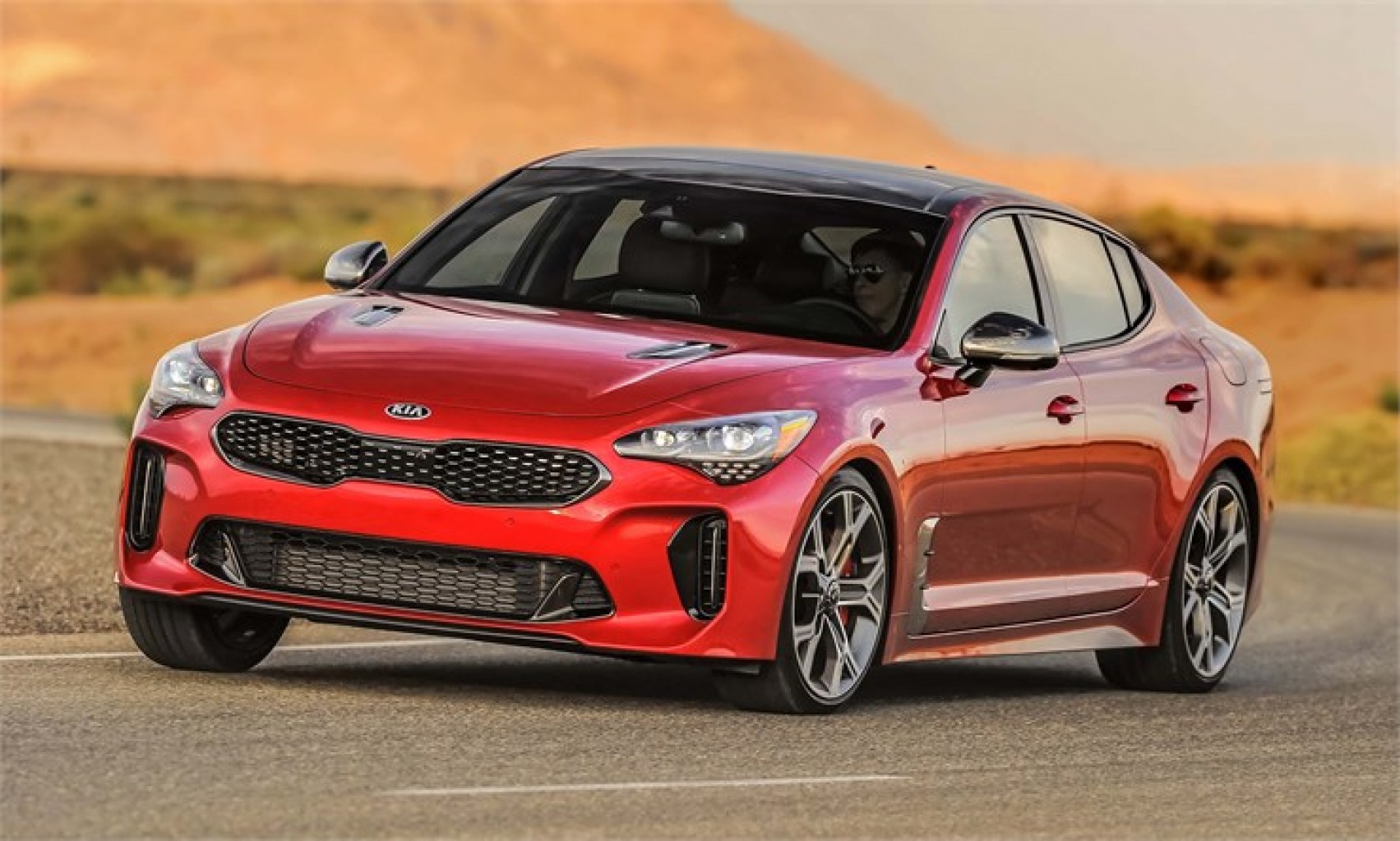 El Kia Stinger se alza con el máximo galardón de seguridad “Top Safety Pick +”