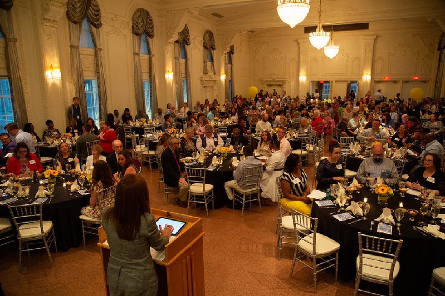 Escuelas De Tulsa en Busca del Maestro del Año