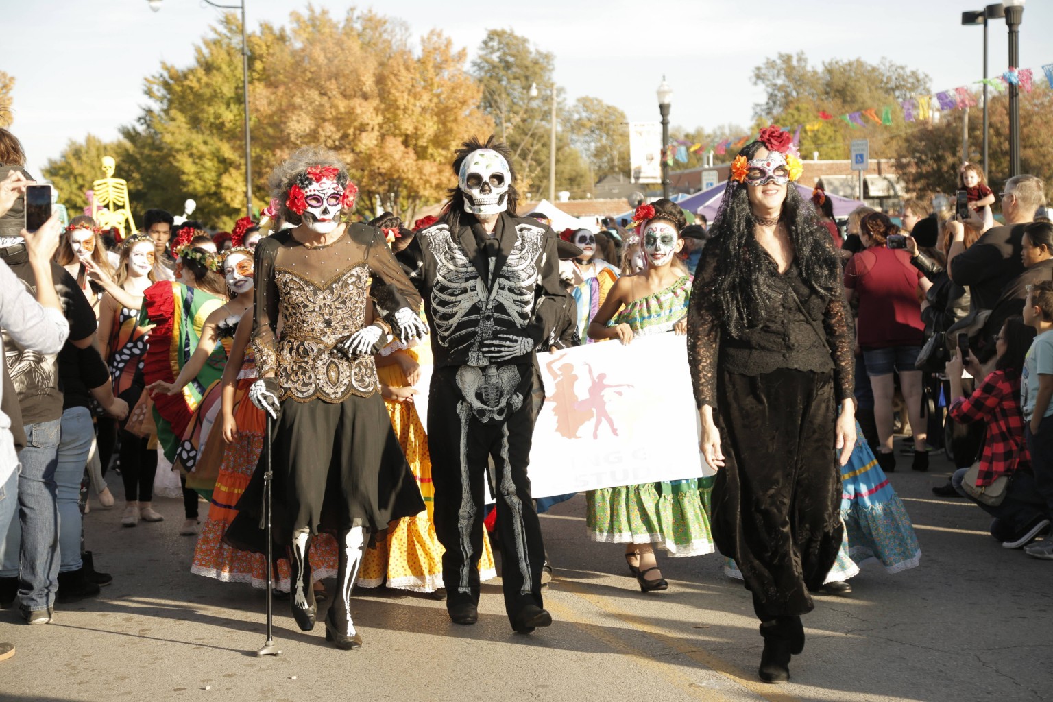 LA PLAZA DISTRICT CELEBRÓ “EL DIA DE LOS MUERTOS” 