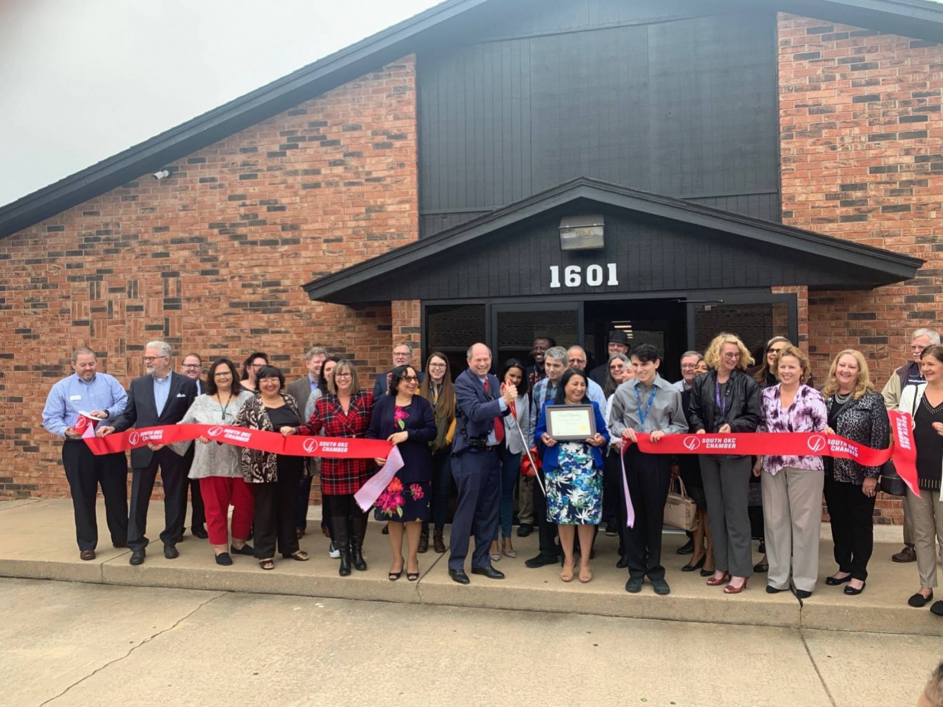 EngenuitE-“Orgullosamente Latina”