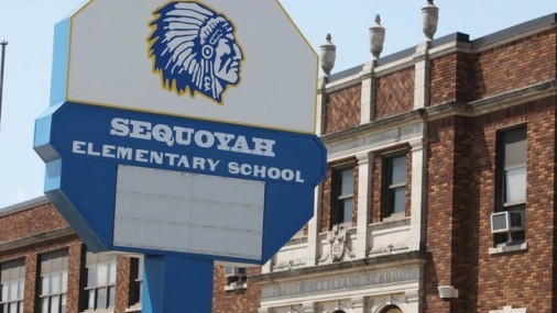 Clases de inglés incentiva a Padres a  participar en el Sistema Escolar