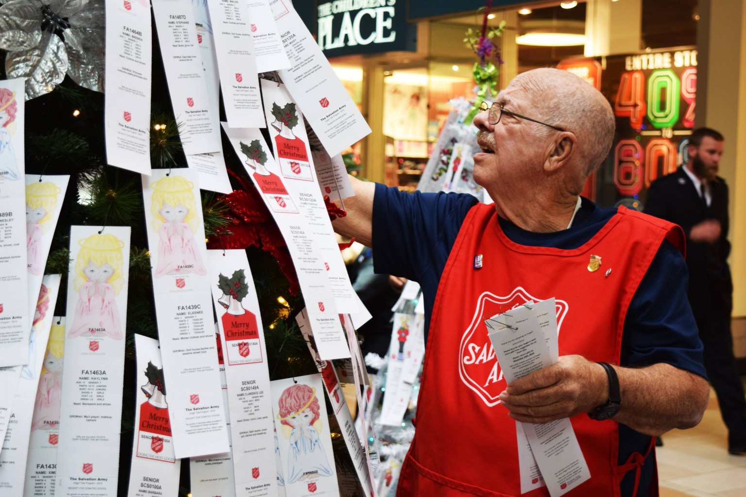 Giving Tuesday a Global Day of Giving 