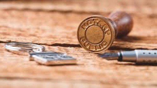 ¿Es necesario tener un notario presente cuando les pague?