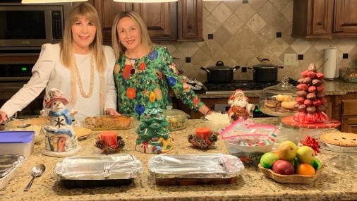 MAMÁS LATINAS TOMAN LA BATUTA Unidas y Creativas!