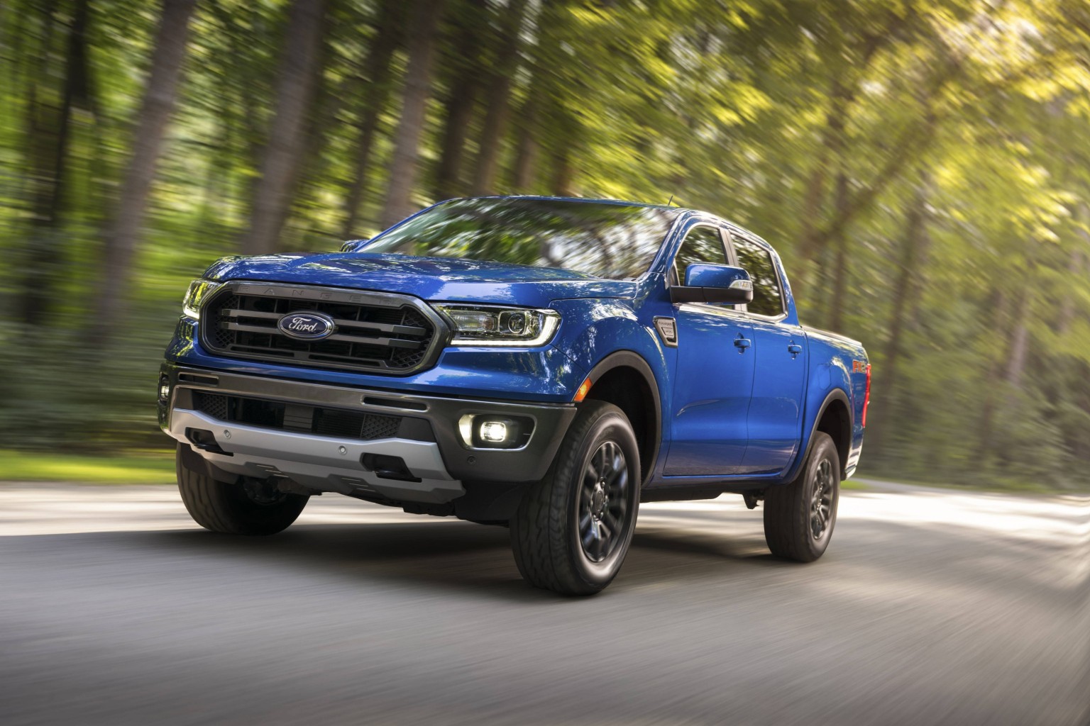 Ford llama a revisión 70,000  vehículos en América del Norte