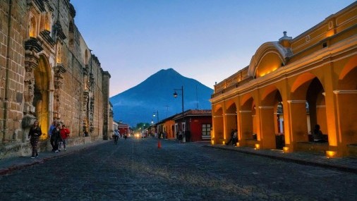 Migrantes deportados en Guatemala enfrentan hostilidad por el coronavirus