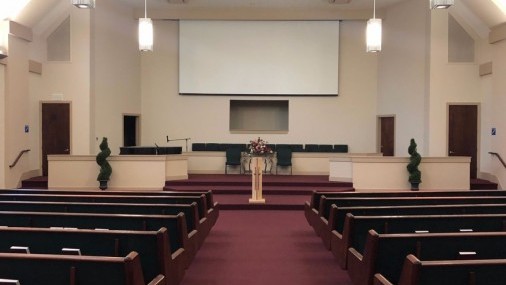 100 MUERTES POR COVID-19: Dos iglesias hispanas y  demasiadas lágrimas100 MUERTES POR COVID-19: Dos iglesias hispanas y  demasiadas lágrimas