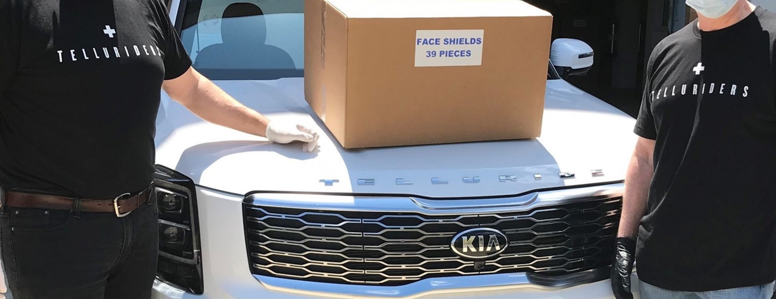 Los "Telluriders" siguen entregando protectores faciales fabricados por Kia