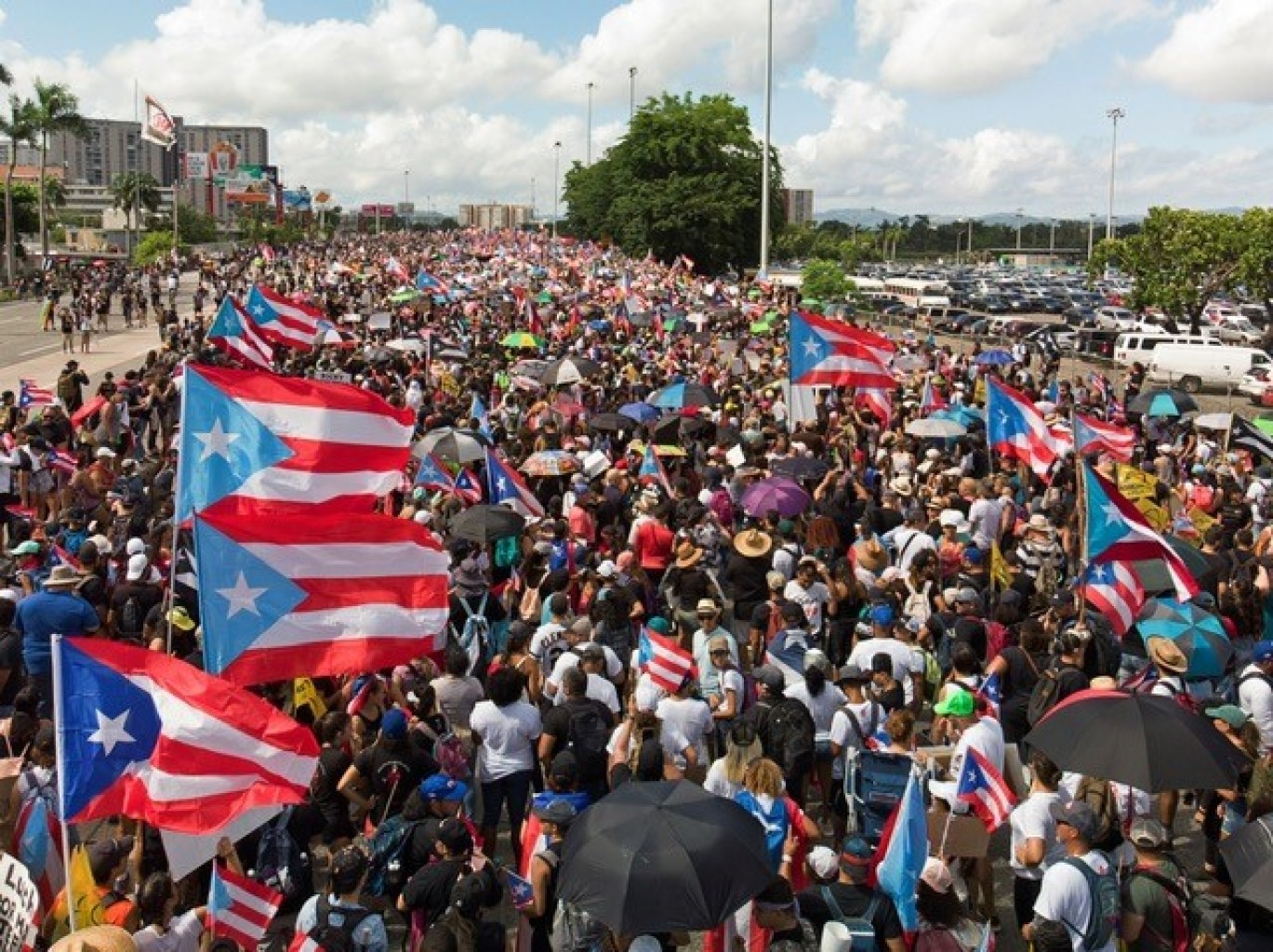 Investigan a gobernadora de Puerto Rico por corrupción