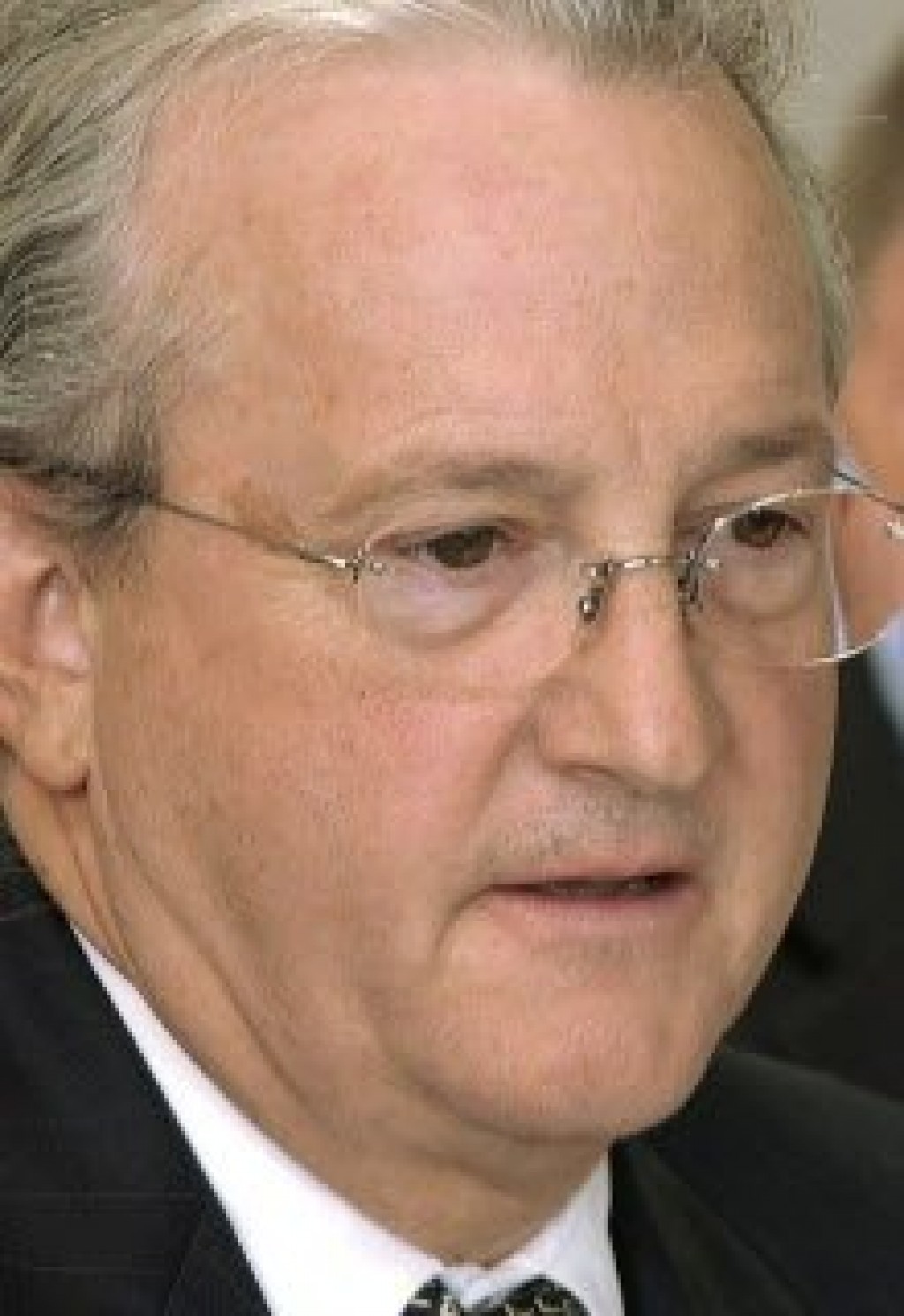 Instan al CEO de Health Care Authority a no seguir adelante con el plan de atención administrada externa