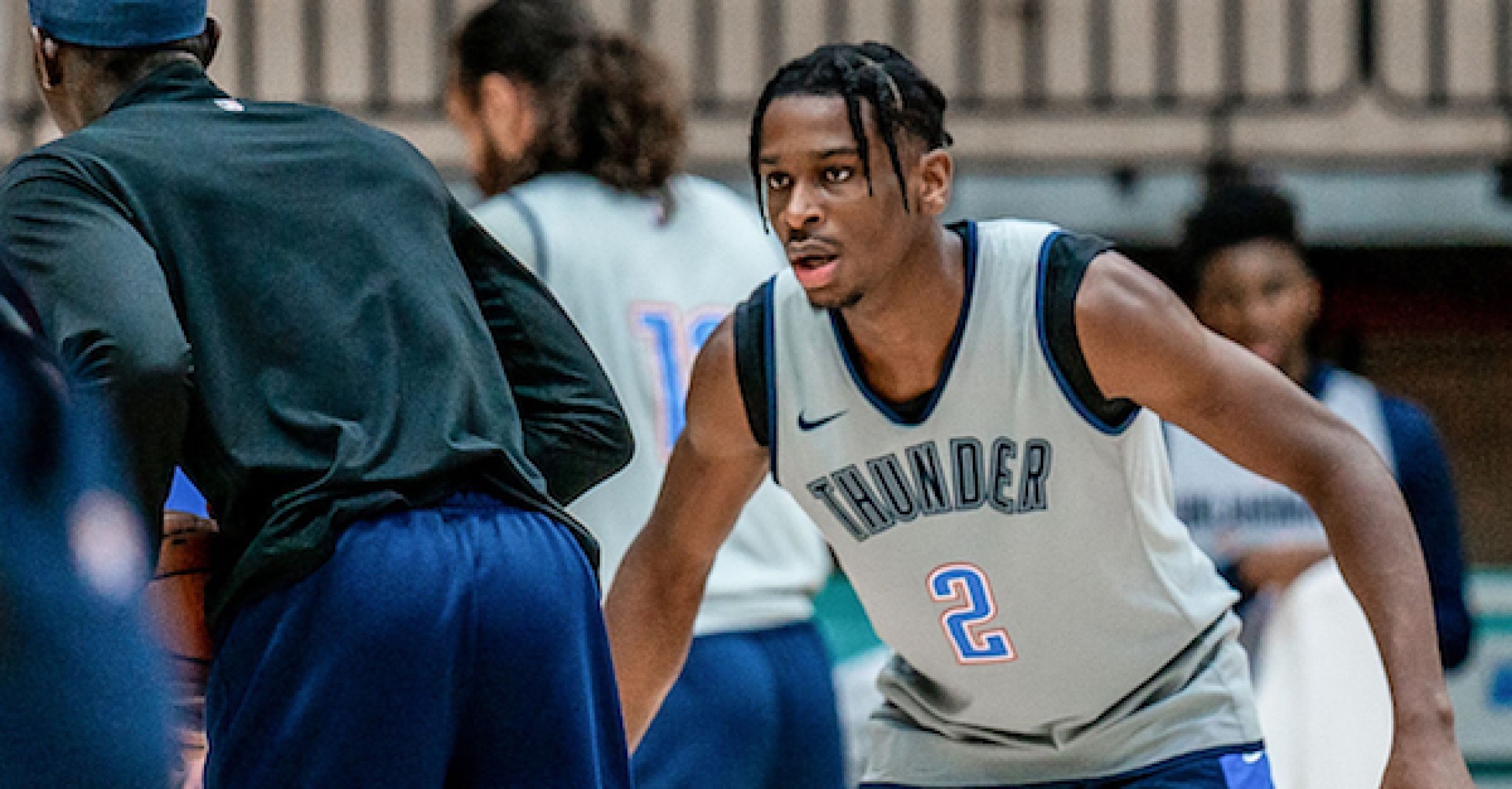 Cuestionan el crédito fiscal para OKC Thunder si los jugadores eligen arrodillarse, durante el himno nacional
