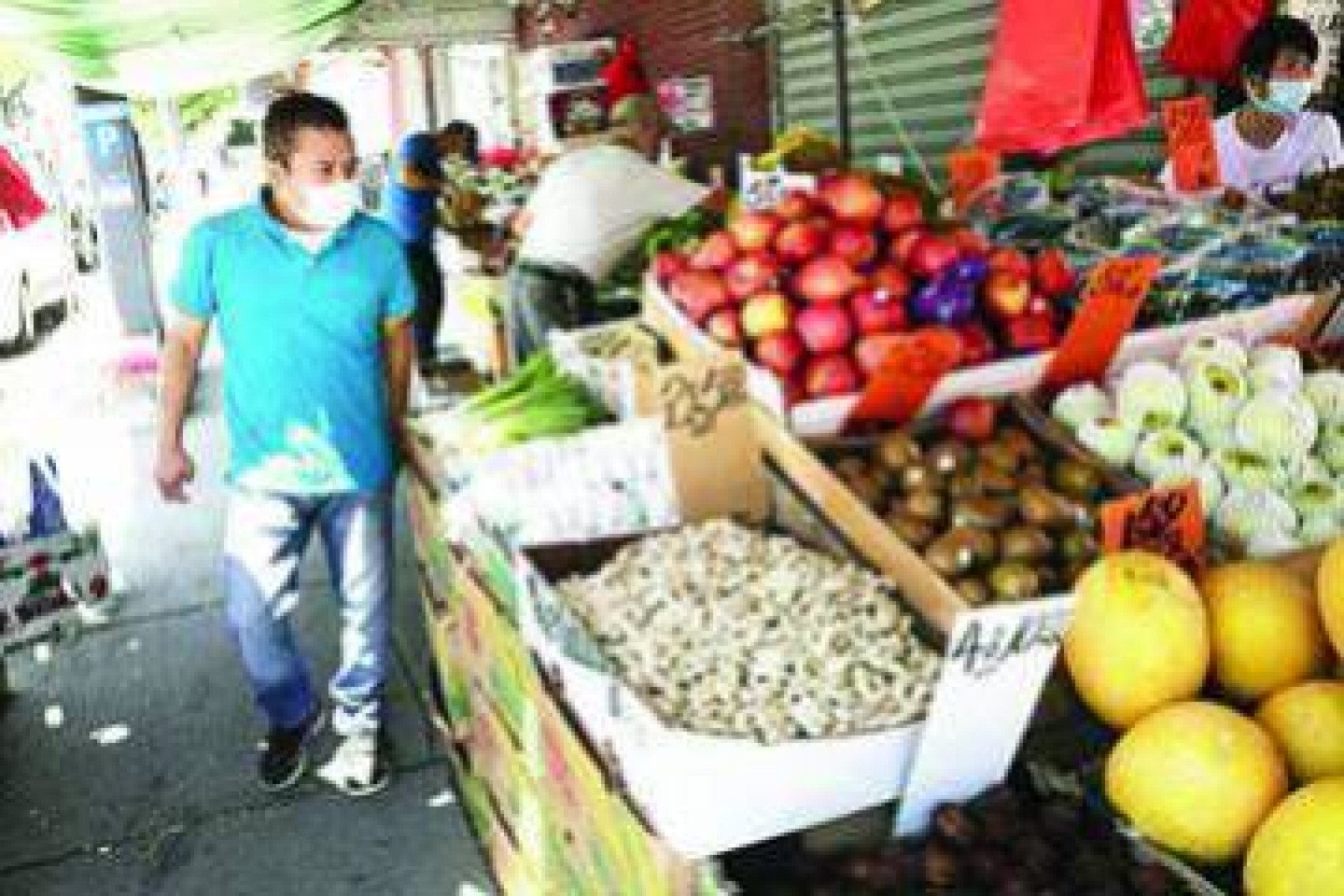 Emigrantes mexicanos envían menos dólares a su ciudad natal
