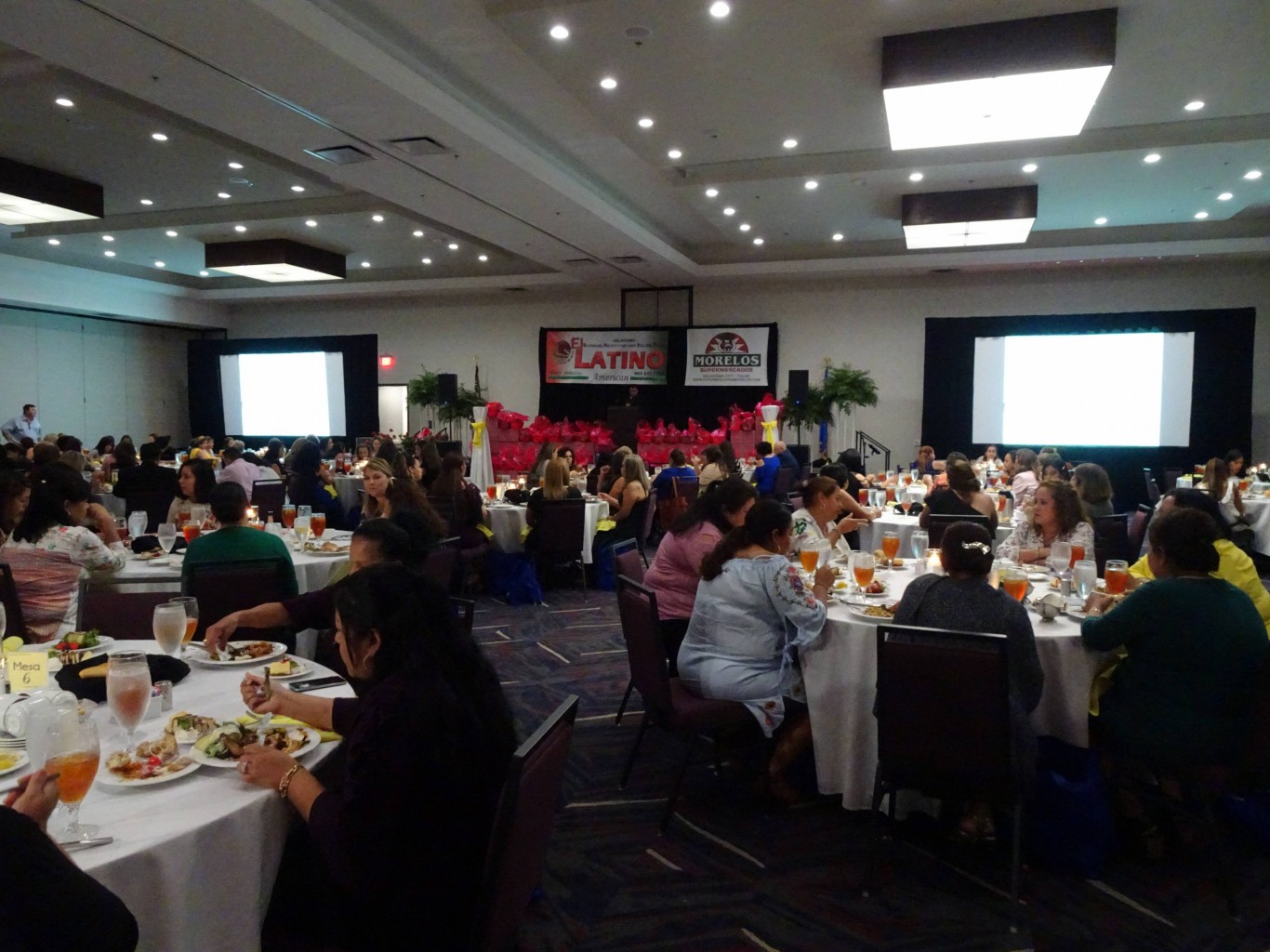 Un Mama Feliz es un Hogar Feliz