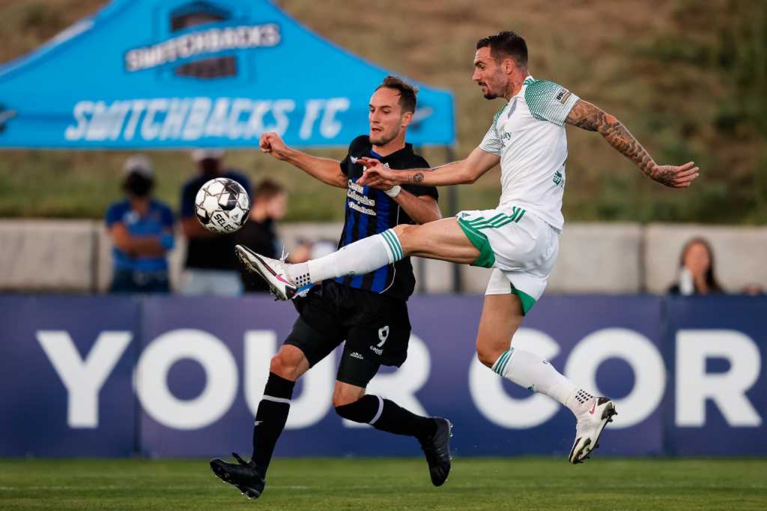 GREENS Y SWITCHBACKS JUEGAN A UN PUNTO MUERTO SIN ANOTACIONES