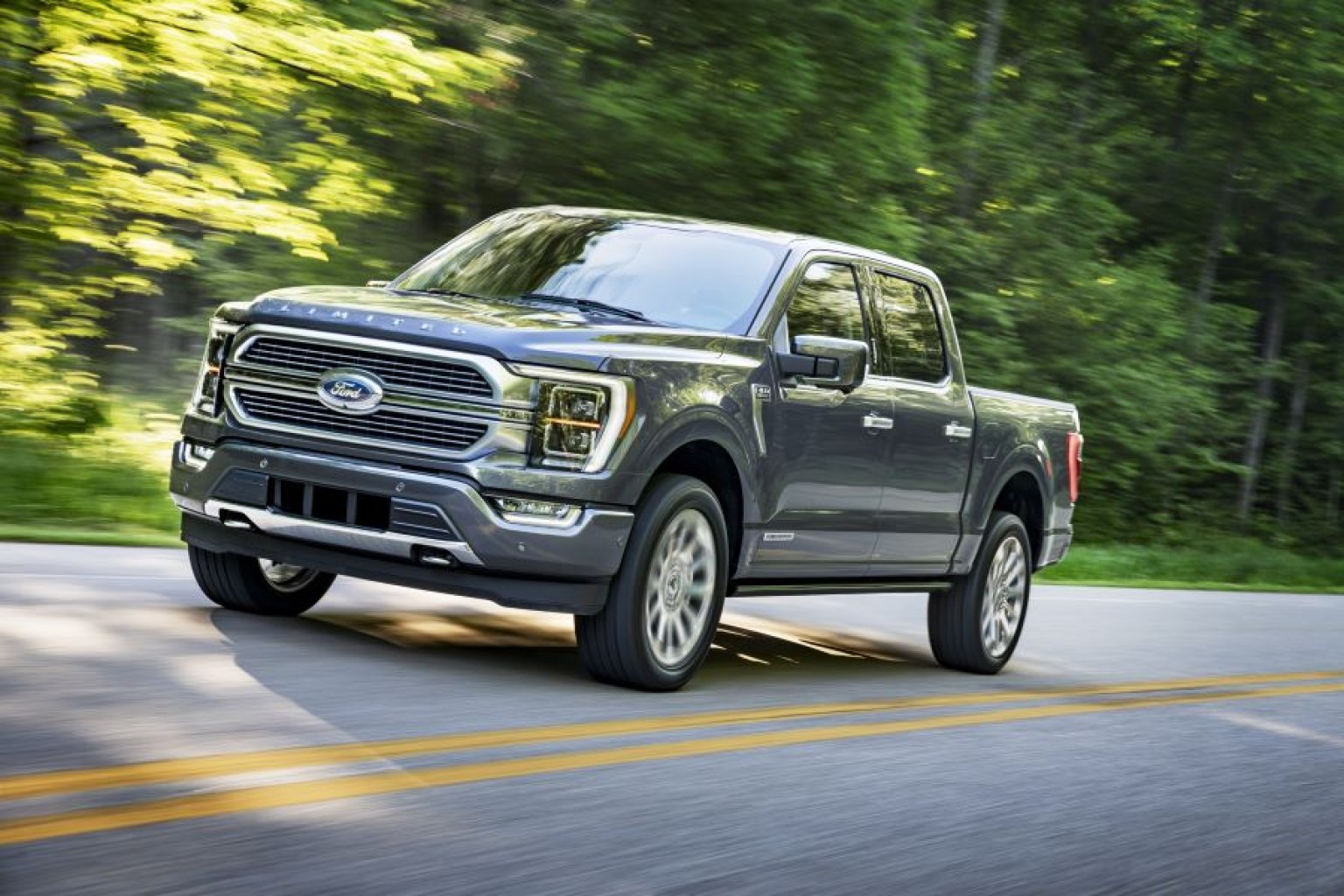 Ford   toca la campana en Wall Street mientras muestra los nuevos F-150 y Bronco del 2021