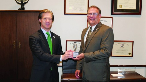 O'Donnell recibe el premio Guardian De Pequeños Negocios