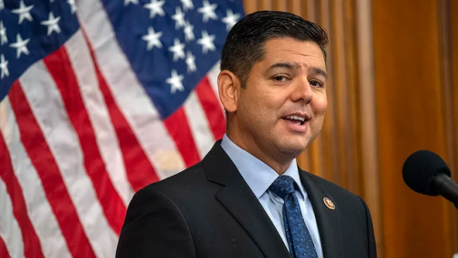 Caucus Hispano del Congreso   elige a Raúl Ruiz como presidente