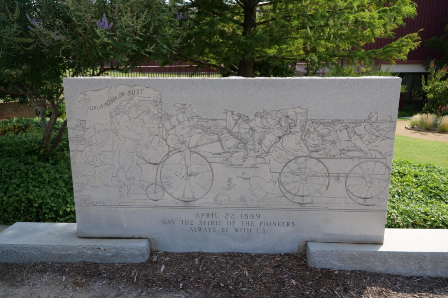 OCCC RETIRA MONUMENTO CONTROVERCIAL