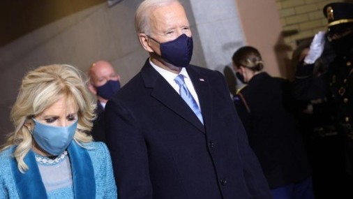 Jill Biden da bienvenida a latinos a Casa Blanca y asegura 