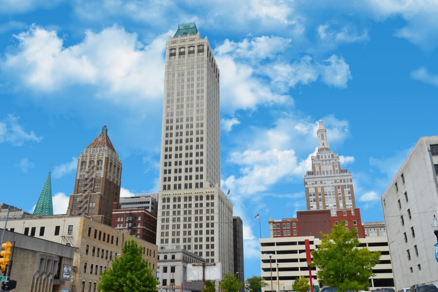 Main Street del Este de Tulsa se complace en anunciar al primer Director Ejecutivo