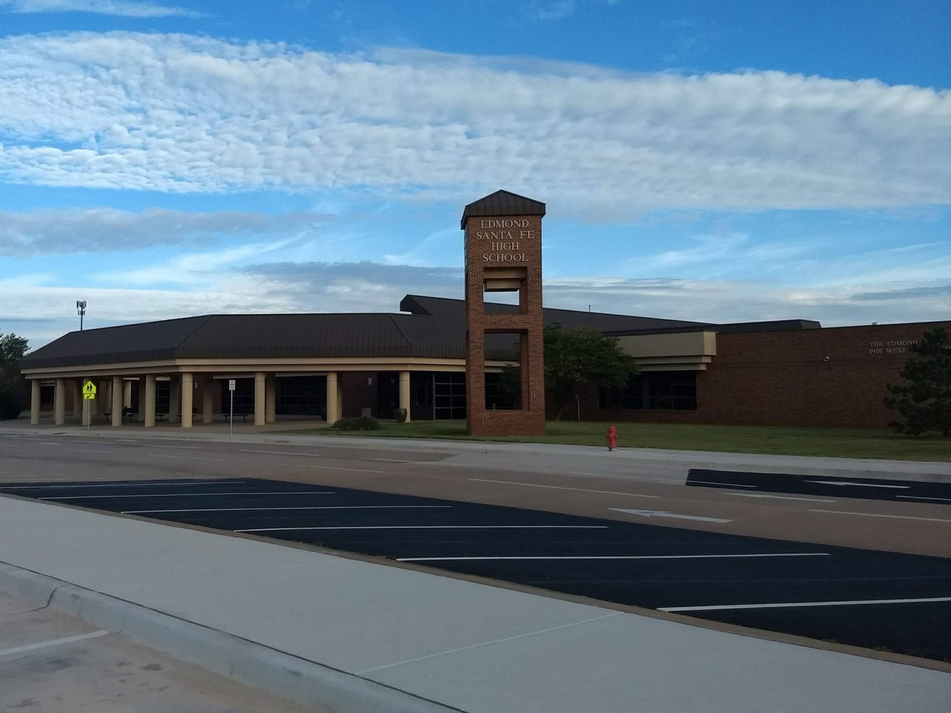 OU Health Organizará Una Clínica Publica de Vacunación en Santa Fe South High School