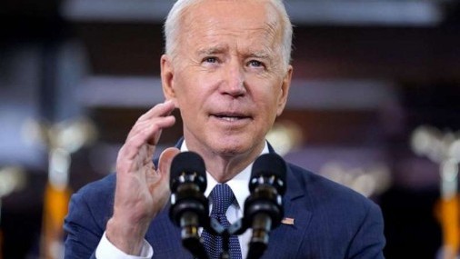 Apuntando a lo grande, Biden busca restaurar la fe en el gobierno