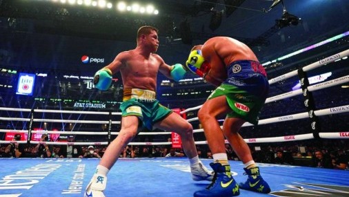 “Canelo” Álvarez suma otro título con victoria por nocaut técnico sobre Saunders