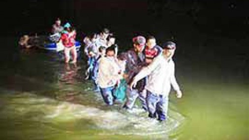 EEUU comienza a reunir a familias separadas en la frontera mexicana