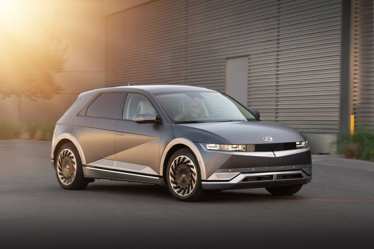 Hyundai nombre jefa de relaciones públicas a una ex militar