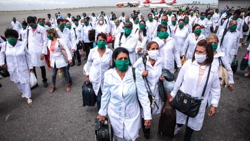 Menéndez, Rubio Presentan Proyecto de Ley para Combatir la Trata de Médicos Cubano