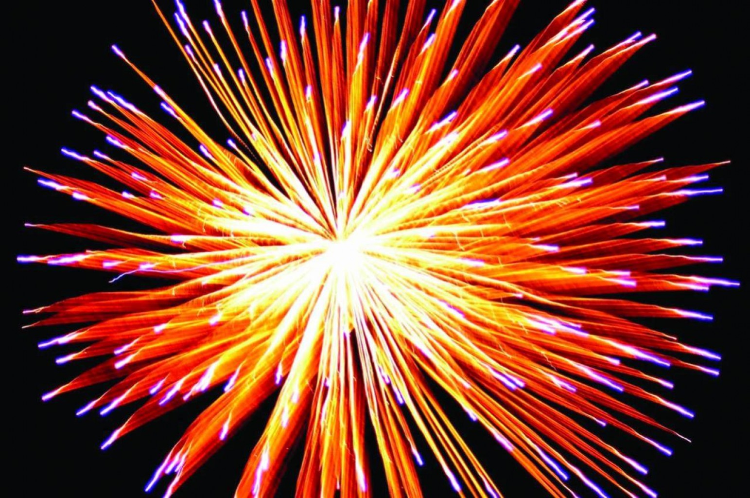 Consejos de seguridad en el uso de Fuegos artificiales