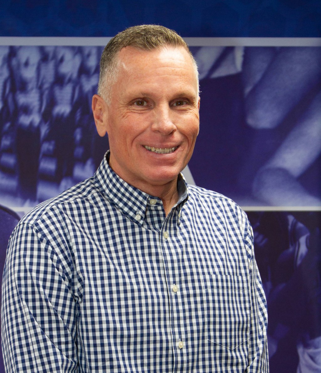 Nuevo director ejecutivo de Actividades y Atletismo para estudiantes e escuelas Públicas de Tulsa