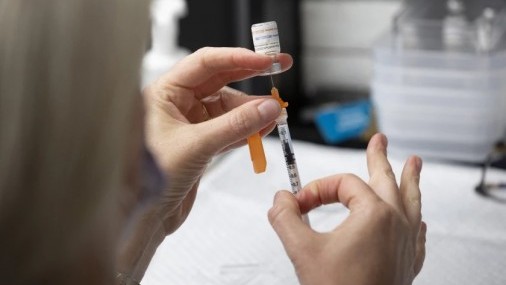 La Casa Blanca cree que es hora de extender las obligaciones de vacunarse