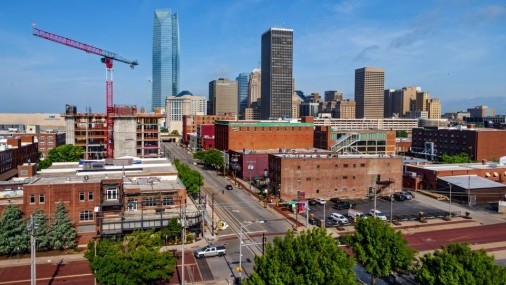 Oklahoma Continúa  Progresando Económicamente