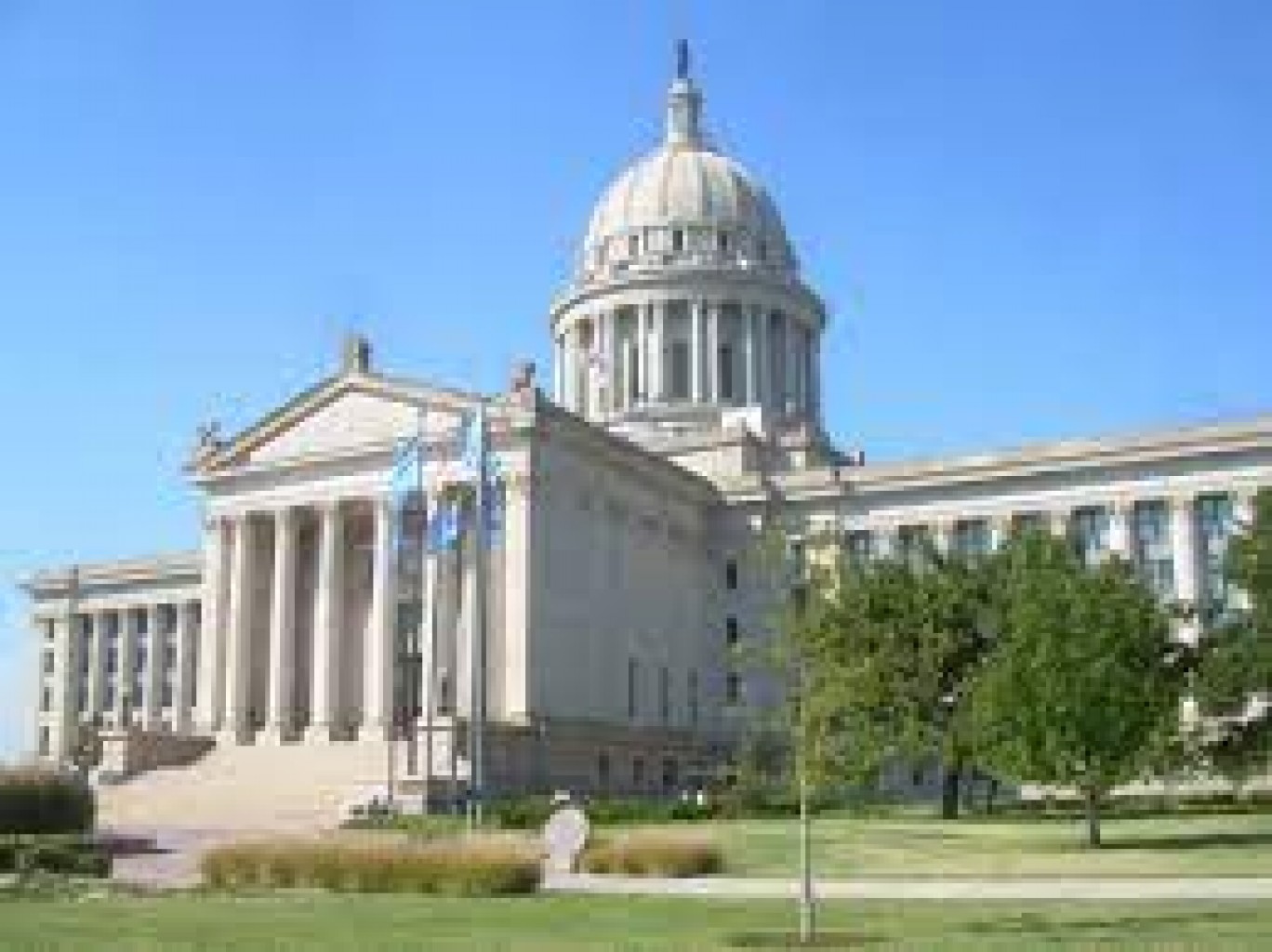 Gobernador Kevin Stitt pide una sesión especial sobre equidad fiscal y recortes de impuestos para todos los habitantes de Oklahoma