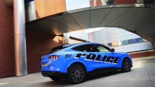Ford   está presentando un concepto de vehículo policial para las fuerza del orden
