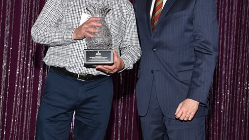 Honrando a más de 80 profesionales de servicios de alimentos de Oklahoma