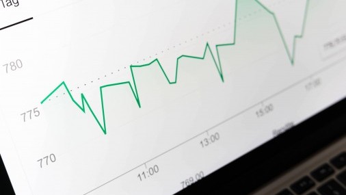 Por qué la inflación está tan elevada en EEUU