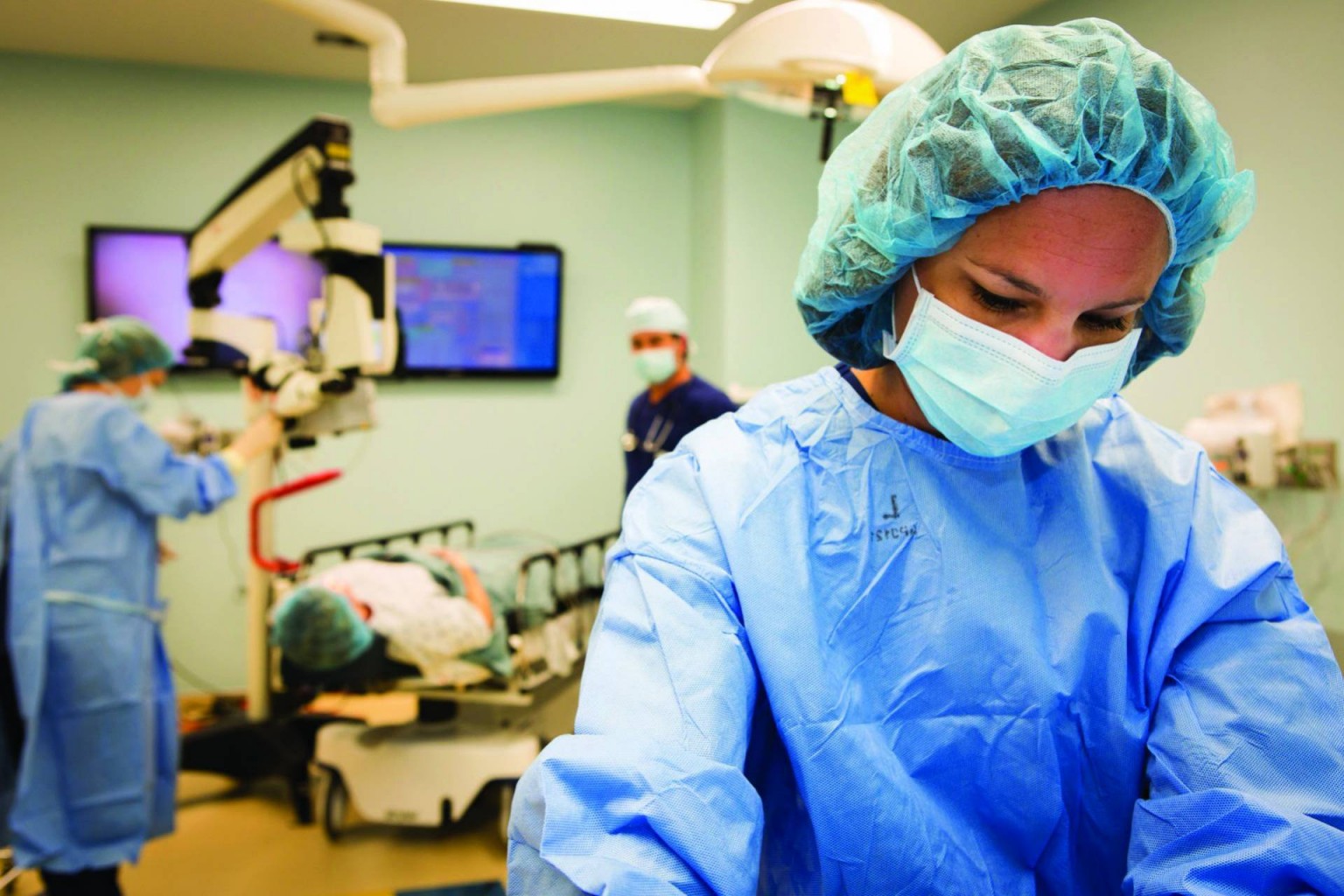 Unos 700,000 latinos accederán a una prima sanitaria con la nueva ley de EE.UU.