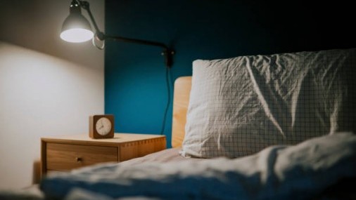 ¿Qué hacer si mi hijo “moja la cama”?