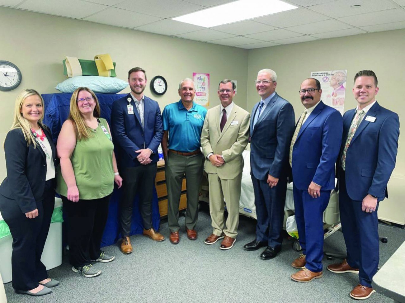 Unidos para proporcionar  capacitación gratuita de CNA 